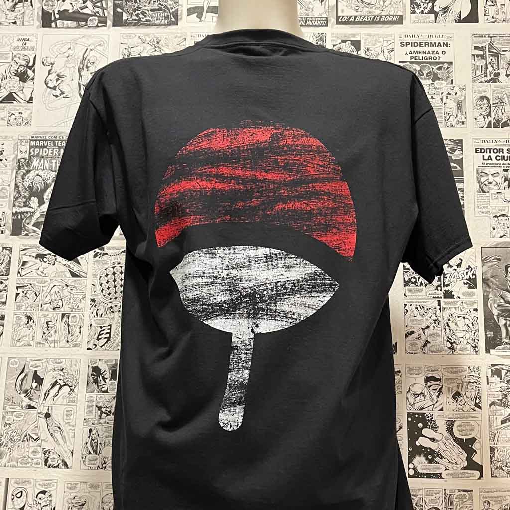 camiseta anime naruto uchiha detras