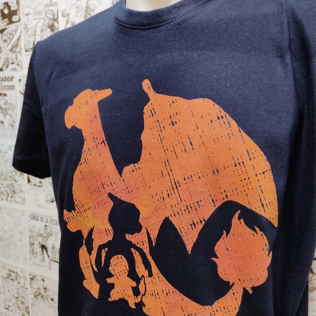 Camiseta Evolución de Charmander | Videojuego Pokemon | Hombre
