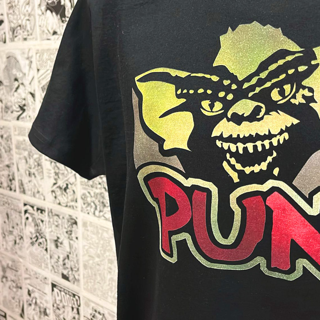 Camiseta Gremlin Punk | Cine Retro | Mujer - Hombre Detalle