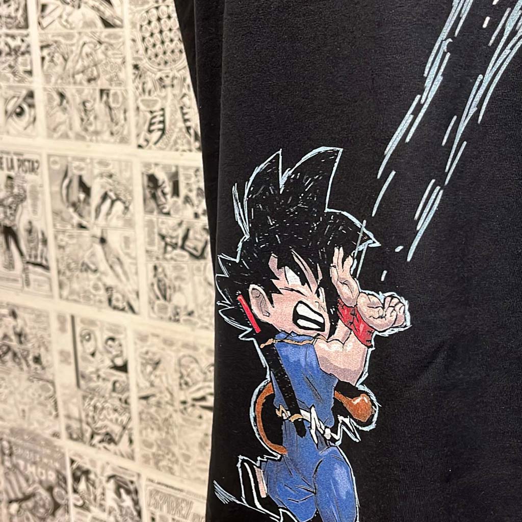 Camiseta de Goku y su Kamehameha del Anime Dragon Ball