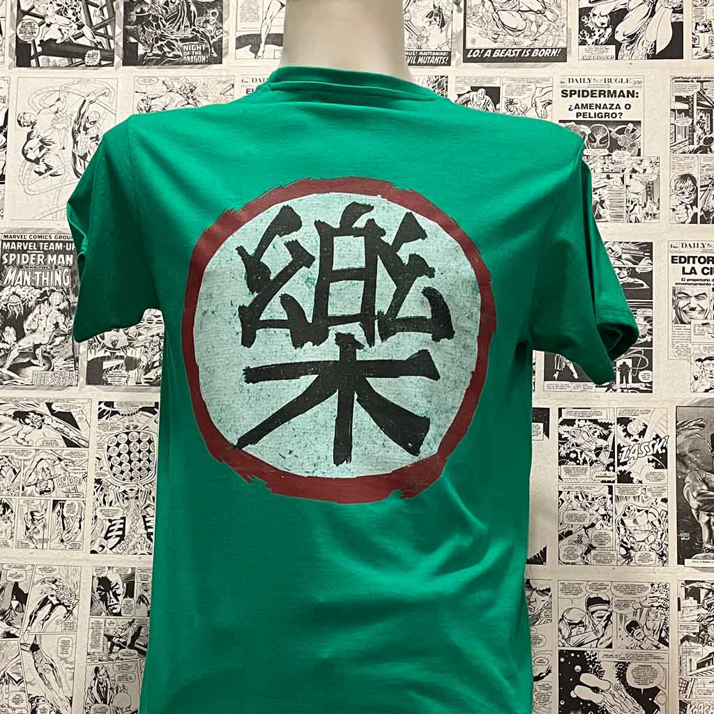 Camiseta del anime dragonball con un kanji