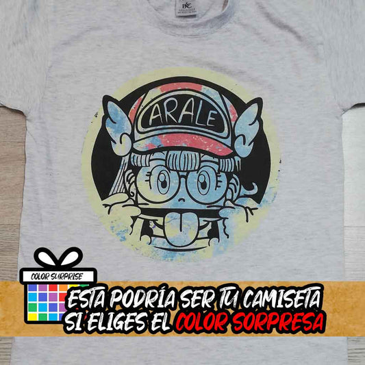 Camiseta Arale Sacando la Lengua | Anime Dr. Slump | Mujer - Vista Frontal
