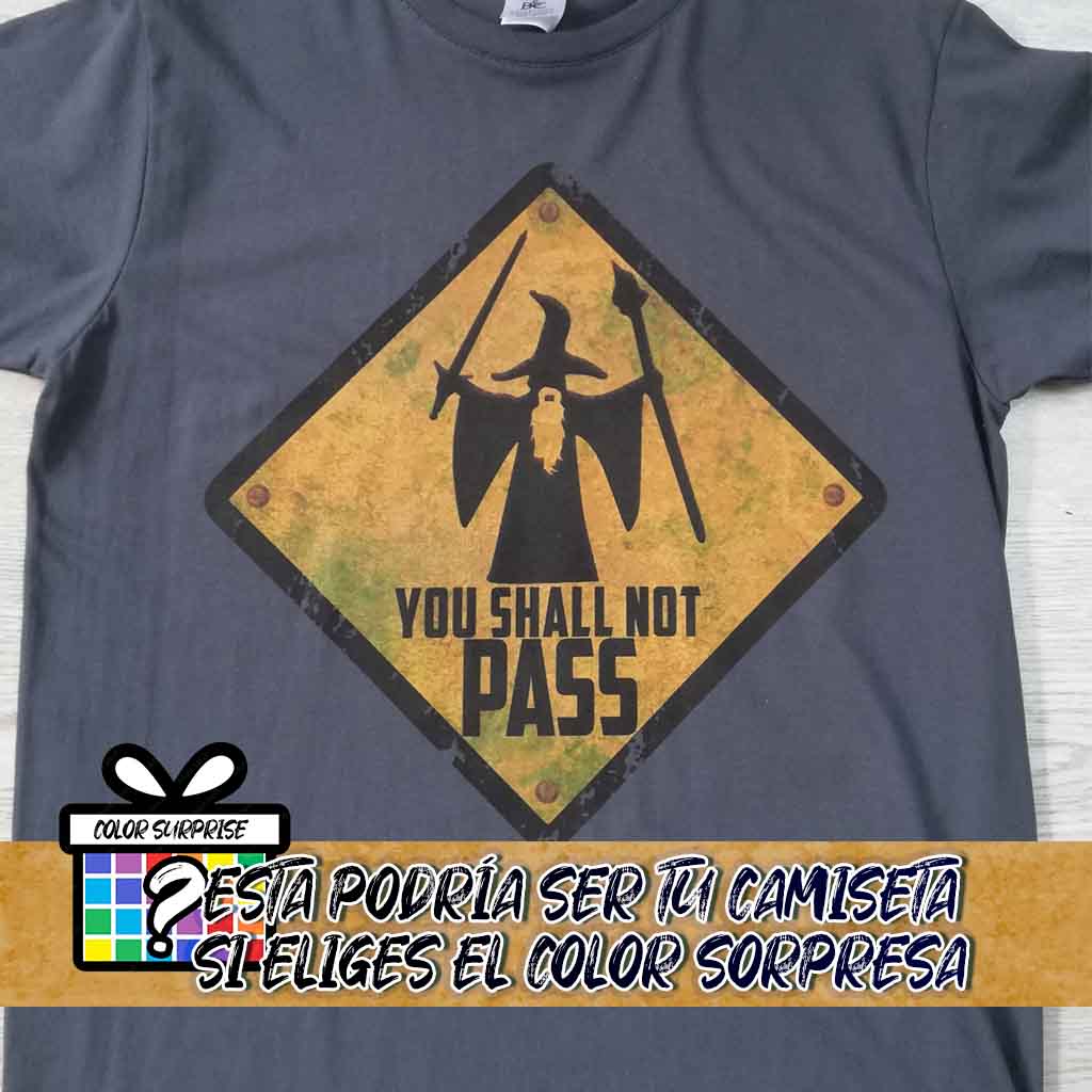 camiseta cine señor de los anillos shall not pass