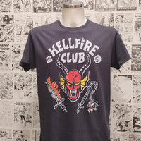 Camiseta Hellfire Club | Serie Stranger Things | Mujer | Kool Things - Frontal