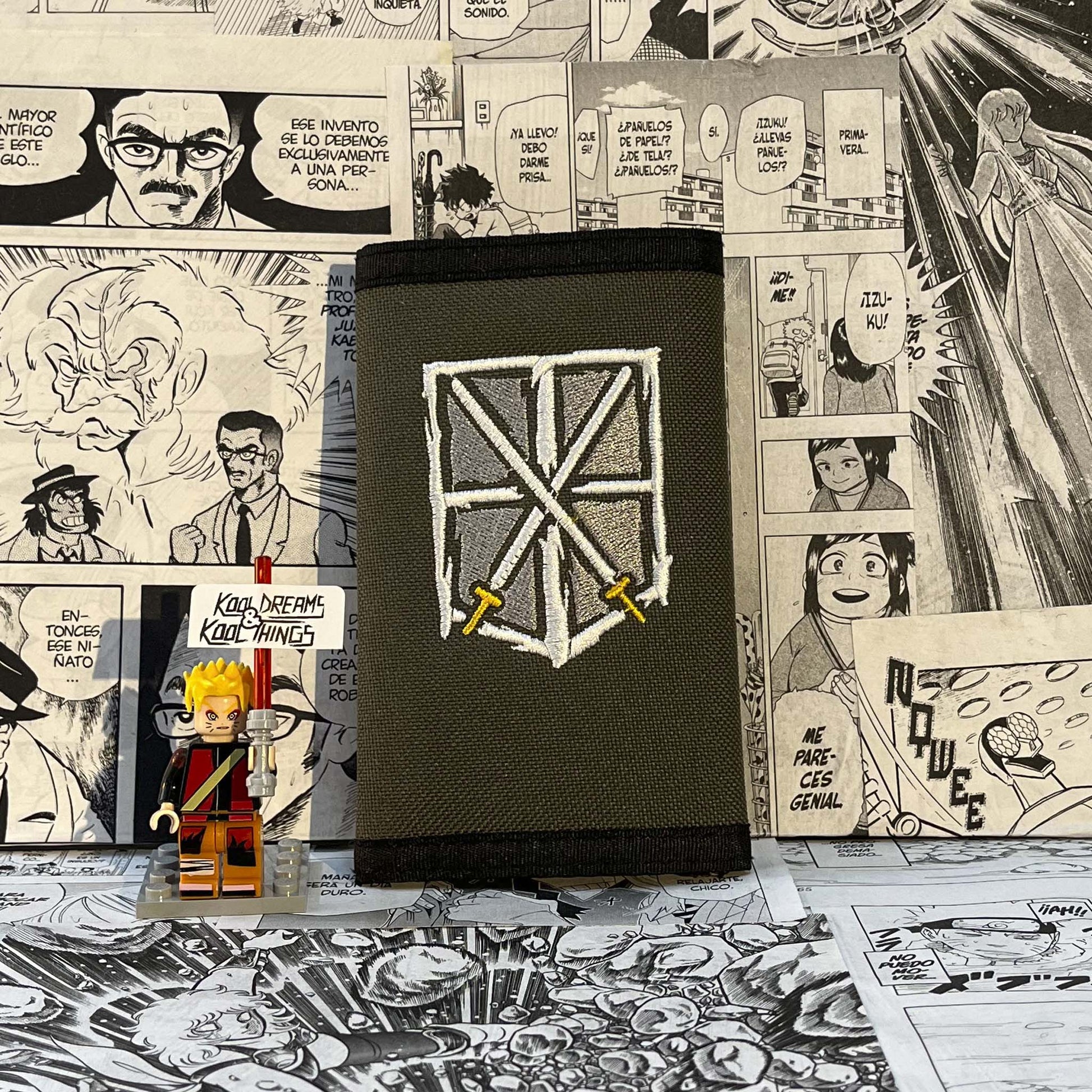 Cartera Legión de Reclutas | Anime Ataque a los Titanes - Vista frontal