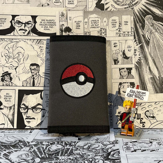 cartera de una pokeball del videojuego pokémon