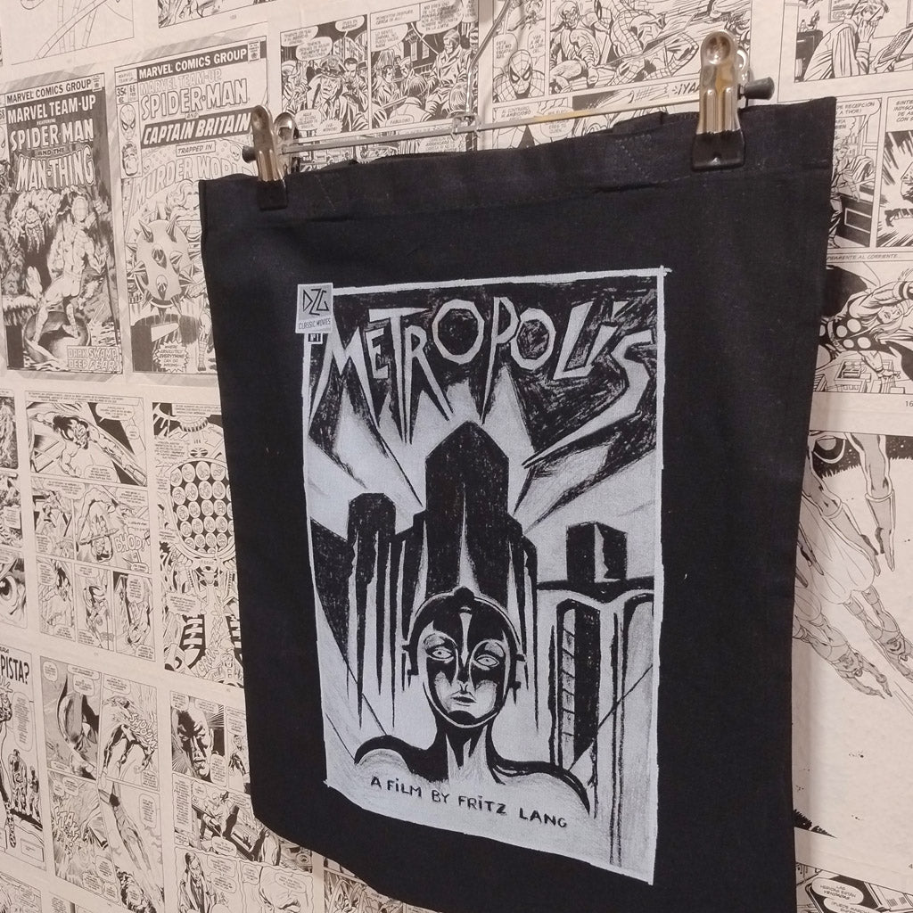 Tote de Metropolis | Cine Clásico - Vista lateral