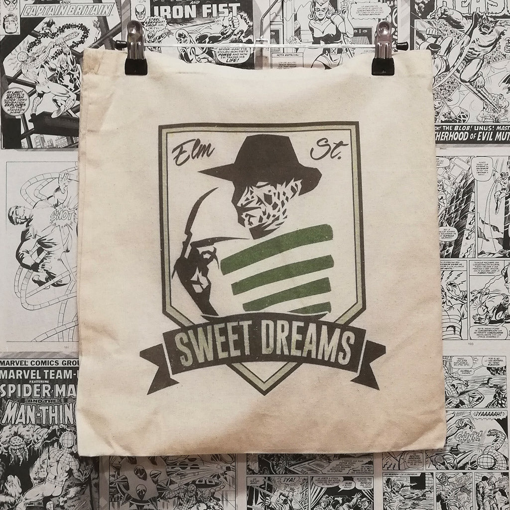 Tote Sweet Dreams | Cine Pesadilla en Elm Street - Vista frontal