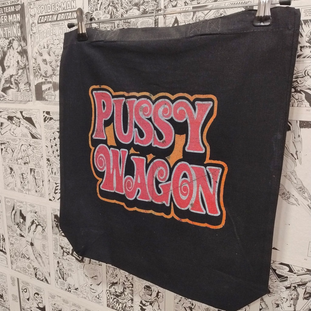 Tote Pussy Wagon | Cine Kill Bill - Vista lateral