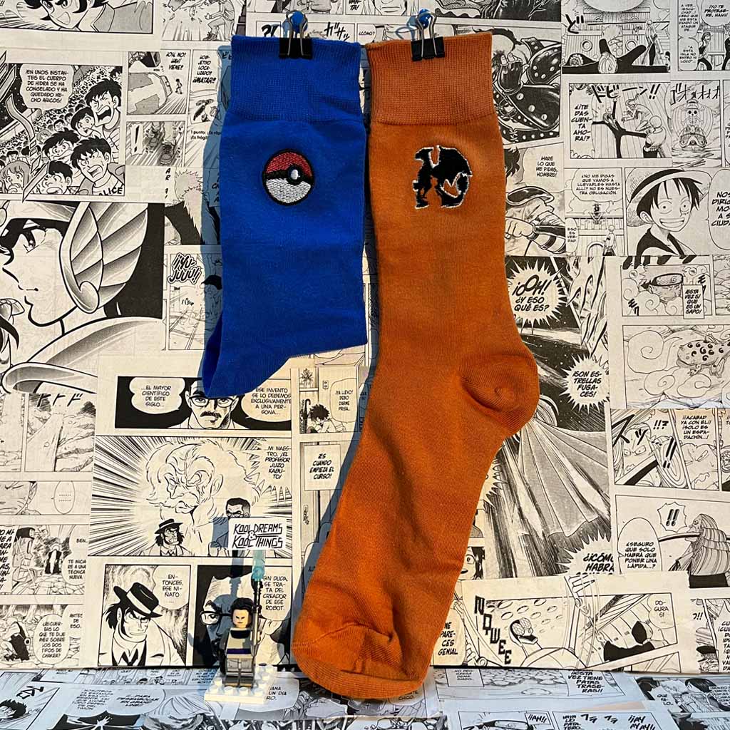 Calcetines de la Talla 39-45 de Charizard del Videojuego Pokémon